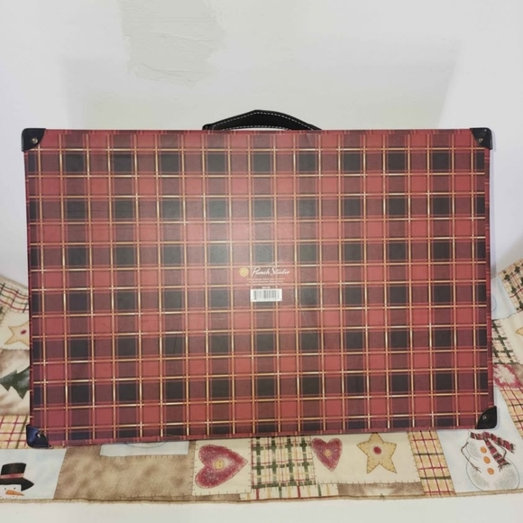 🎄140 Christmas Suitcase with Santa Design - Picture 5 of 9